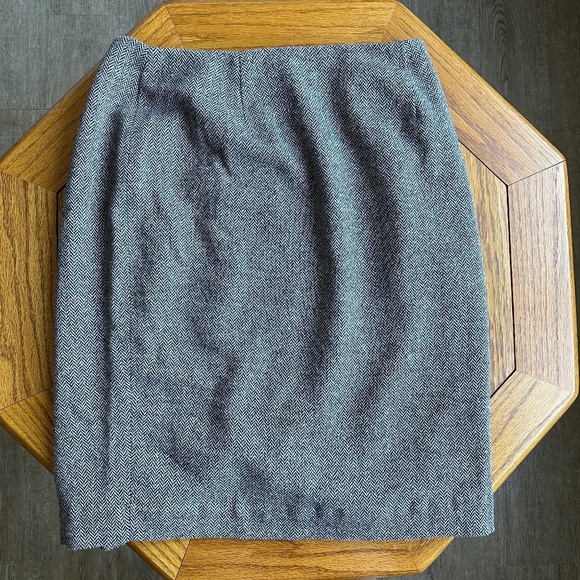 *LORD & TAYLOR* Petite Black x White Wool Pencil Skirt Size 8P - Picture 1 of 5